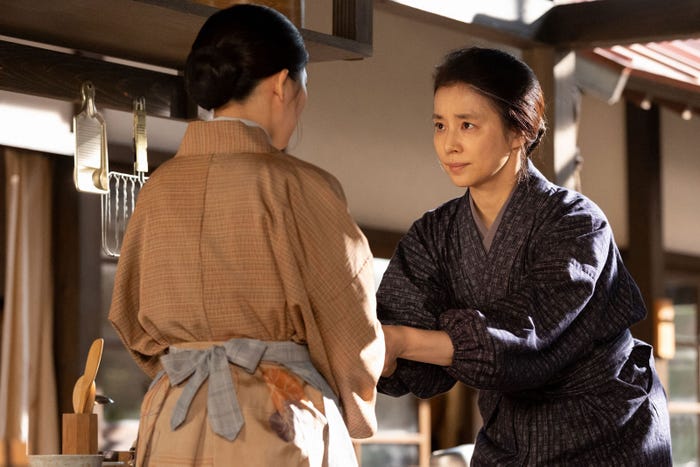 伊藤沙莉、石田ゆり子「虎に翼」第44話(C)NHK