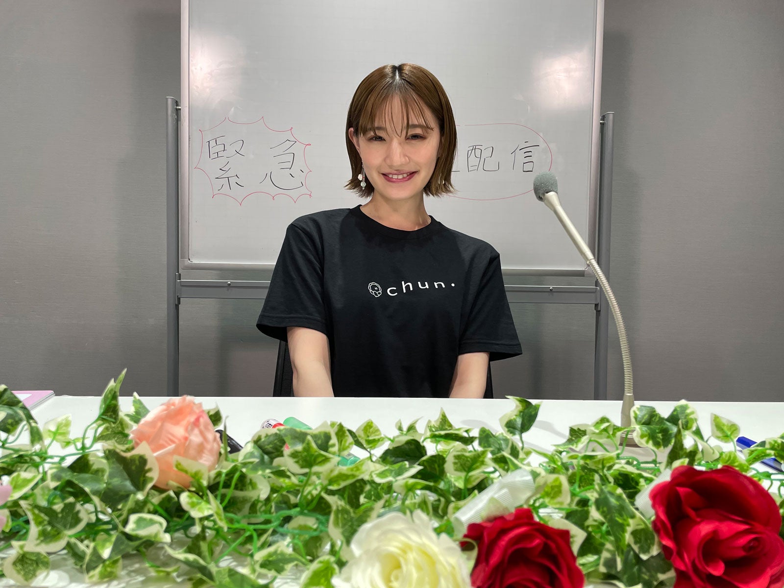 元乃木坂46中田花奈が“オーナー店長”に　本人経営の麻雀カフェお披露目