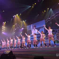 「『思い出せる君たちへ』~AKB48全グループ公演~」開幕/「PARTYが始まるよ」公演(C)AKS