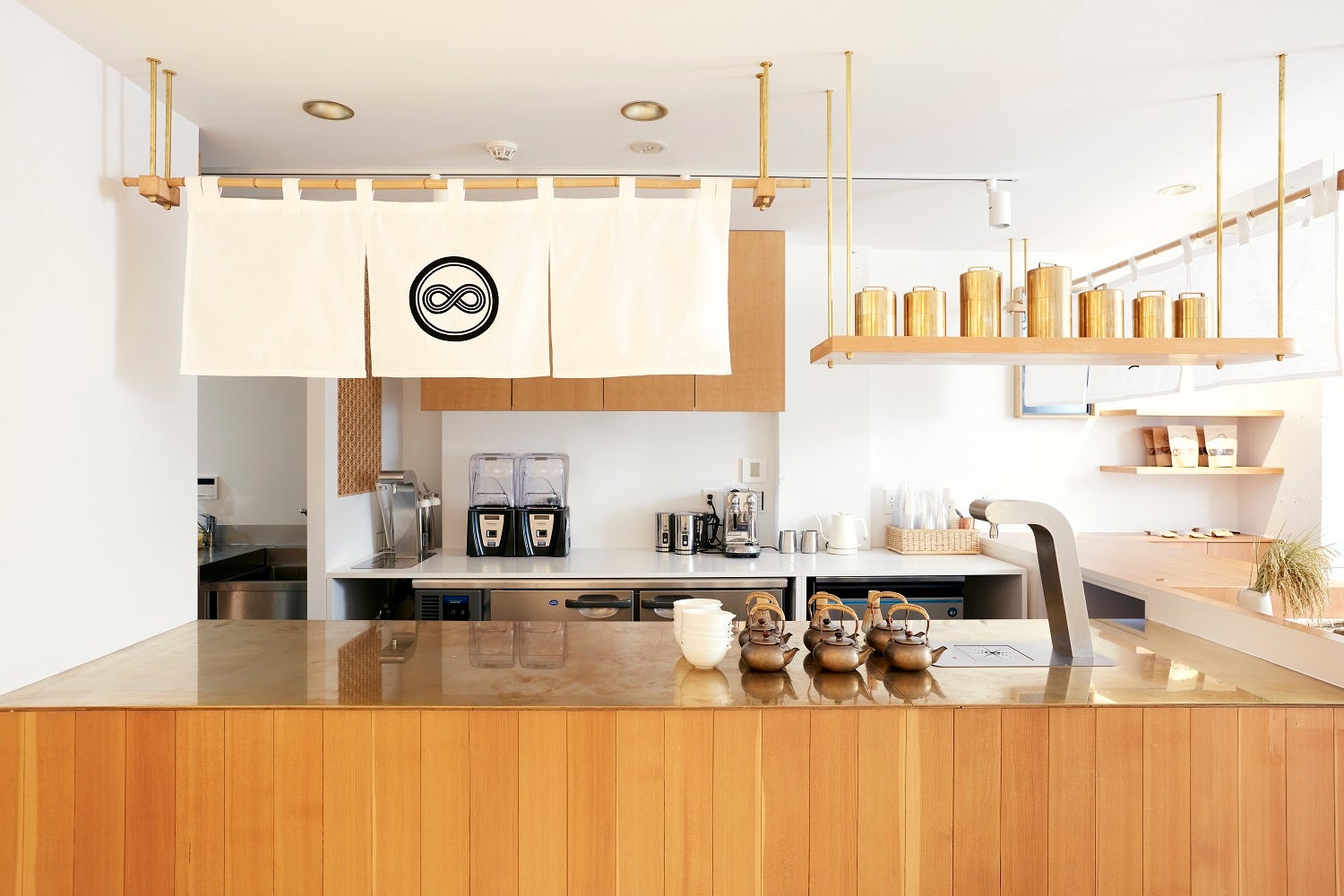 八屋／画像提供：フェイスネットワーク