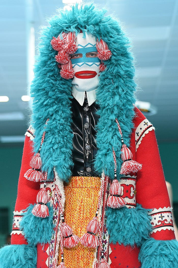「グッチ」2018秋冬コレクションより(Photo by Getty Images)