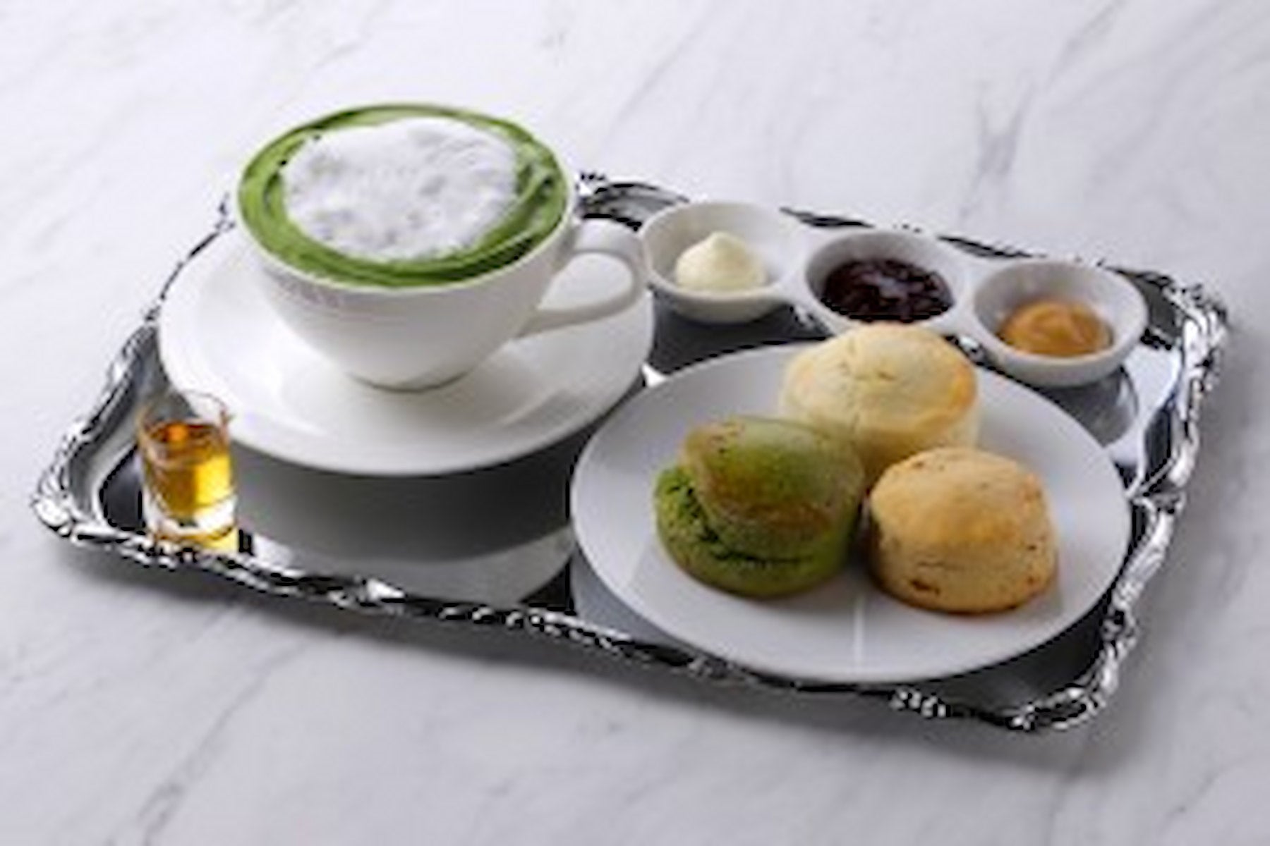 【京都】紅茶専門店が贈る、抹茶が主役の期間限定ご褒美「クリームティー」セット