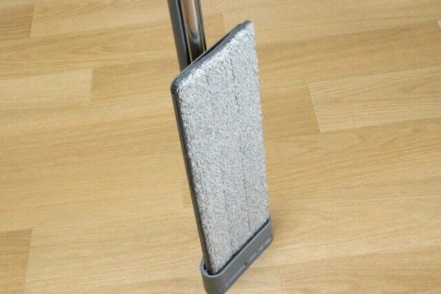 ダイソー 簡単水絞り3段モップ ダイソー 簡単水絞り3段モップ