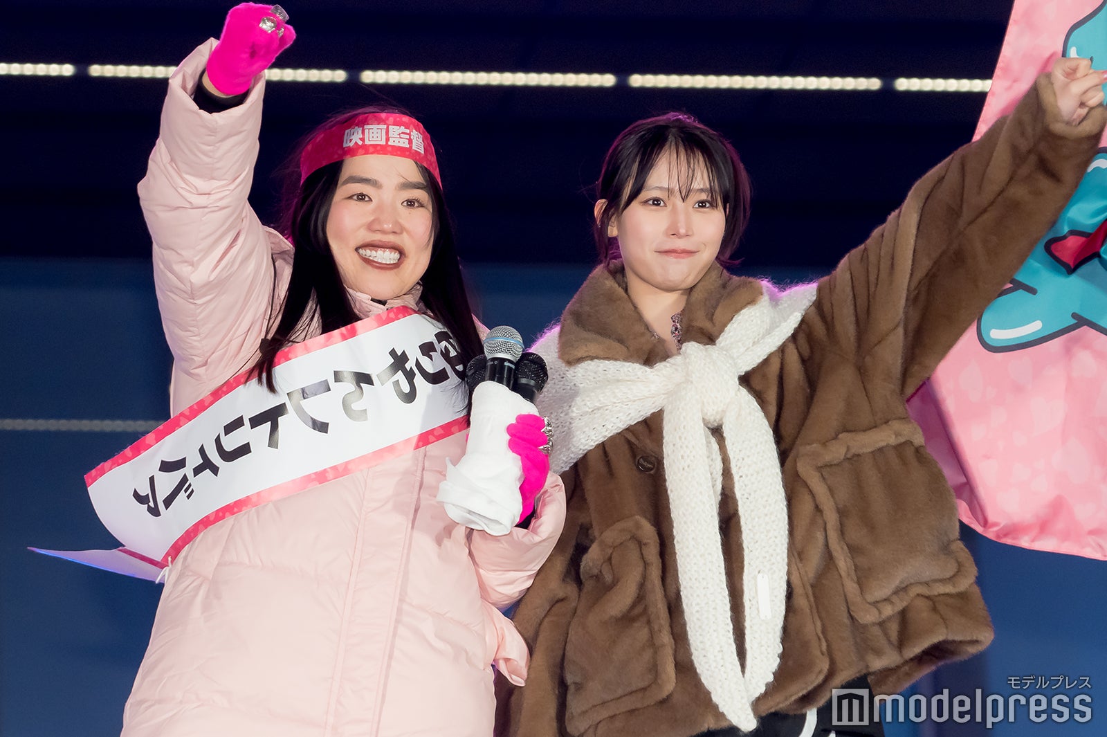 南沙良＆ゆりやんレトリィバァ、歌舞伎町で“約20分”街頭演説 聴衆とコール＆レスポンスも「アカデミー賞とるぞ！」「興行収入5000億！」【禍禍女】