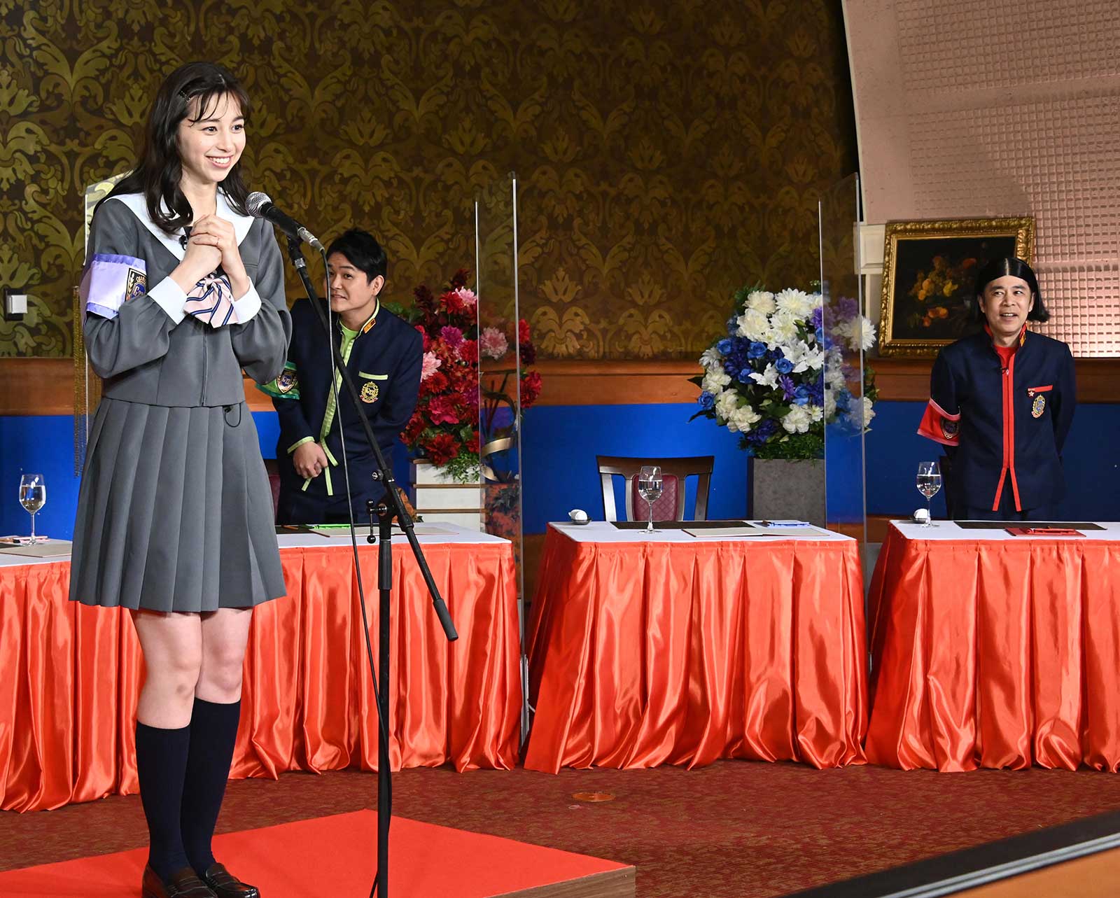 中条あやみ、ノブ、岡村隆史 （C）日本テレビ