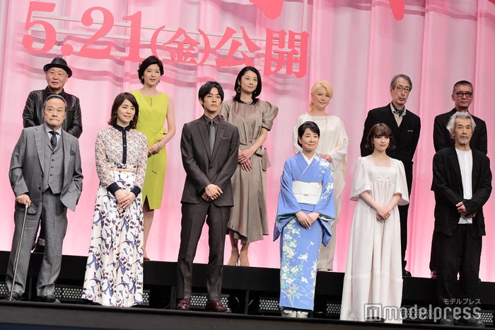 (前列左から)西田敏行、石田ゆり子、松坂桃李、吉永小百合、広瀬すず、田中泯(後列左から)泉谷しげる、中山忍、小池栄子、南野陽子、みなみらんぼう、成島出監督(C)モデルプレス