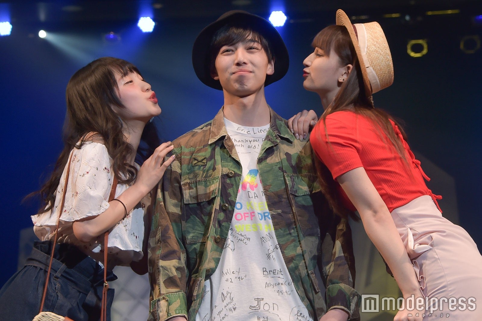 （C）モデルプレス