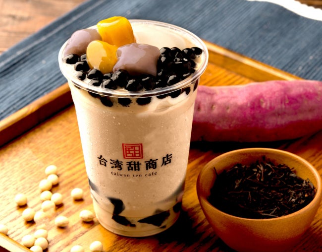 オープン限定ドリンク「台湾満足スムージー」／画像提供：グレイス