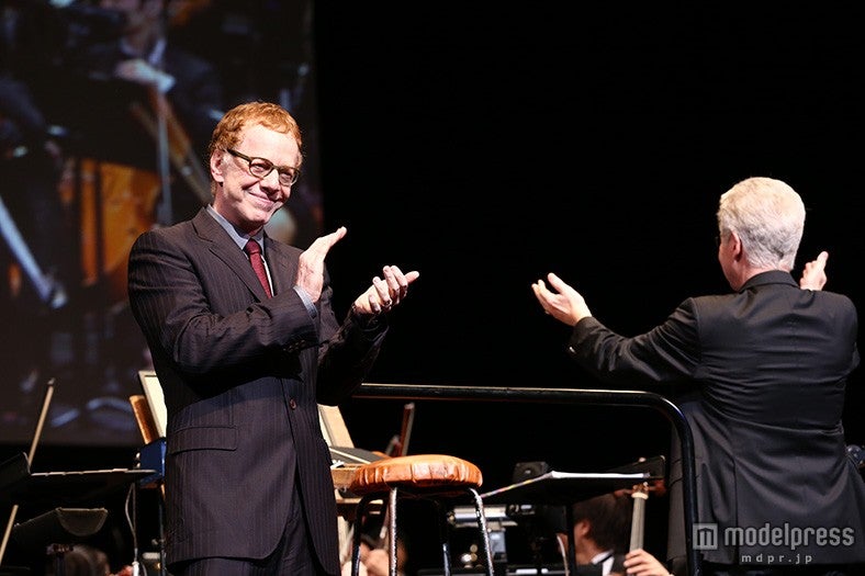 「アリス・イン・ワンダーランド」カーテンコール（C）清水隆行