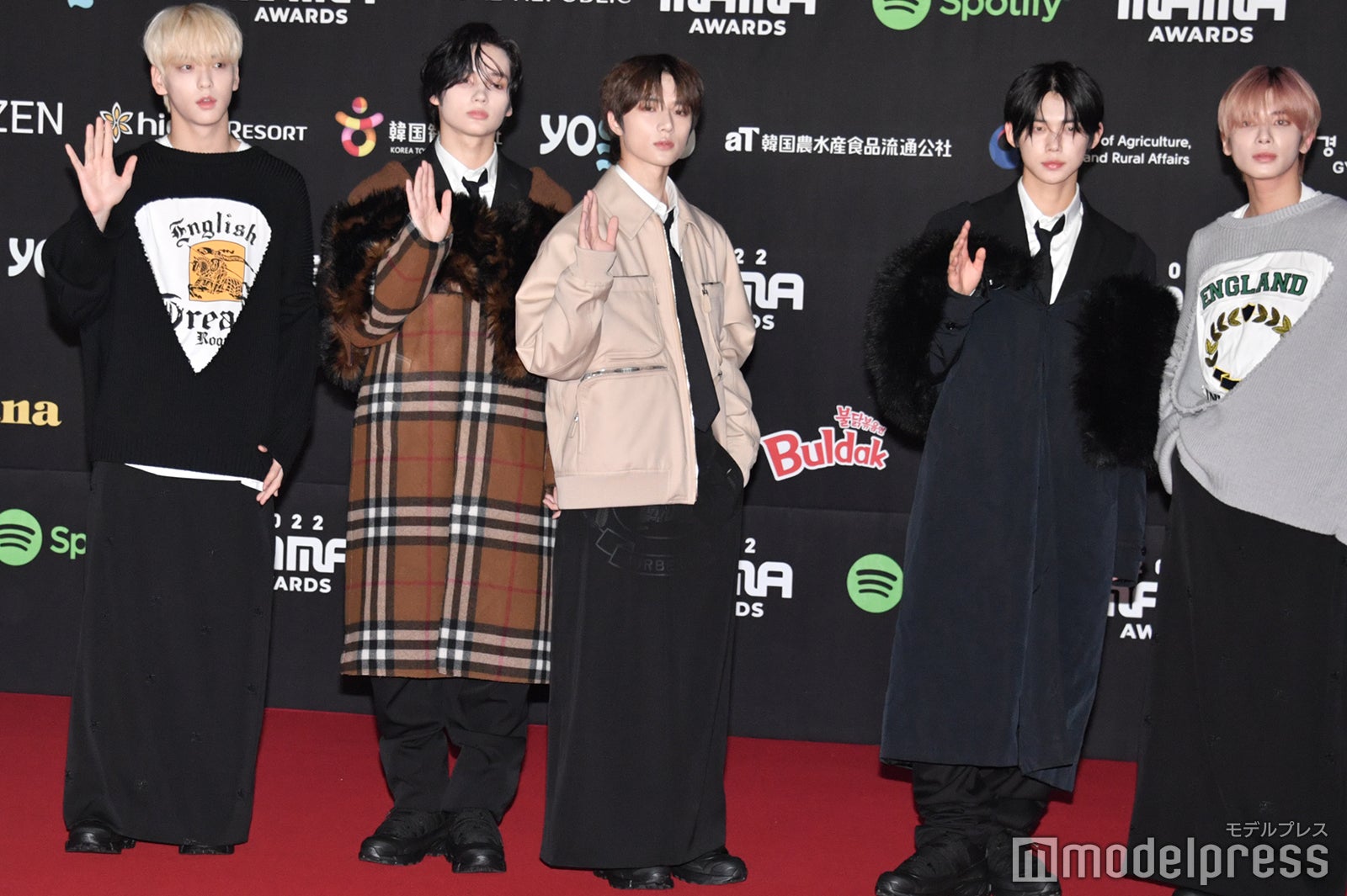 TOMORROW X TOGETHER／スビン、ヒュニンカイ、ボムギュ、ヨンジュン、テヒョン （C）モデルプレス