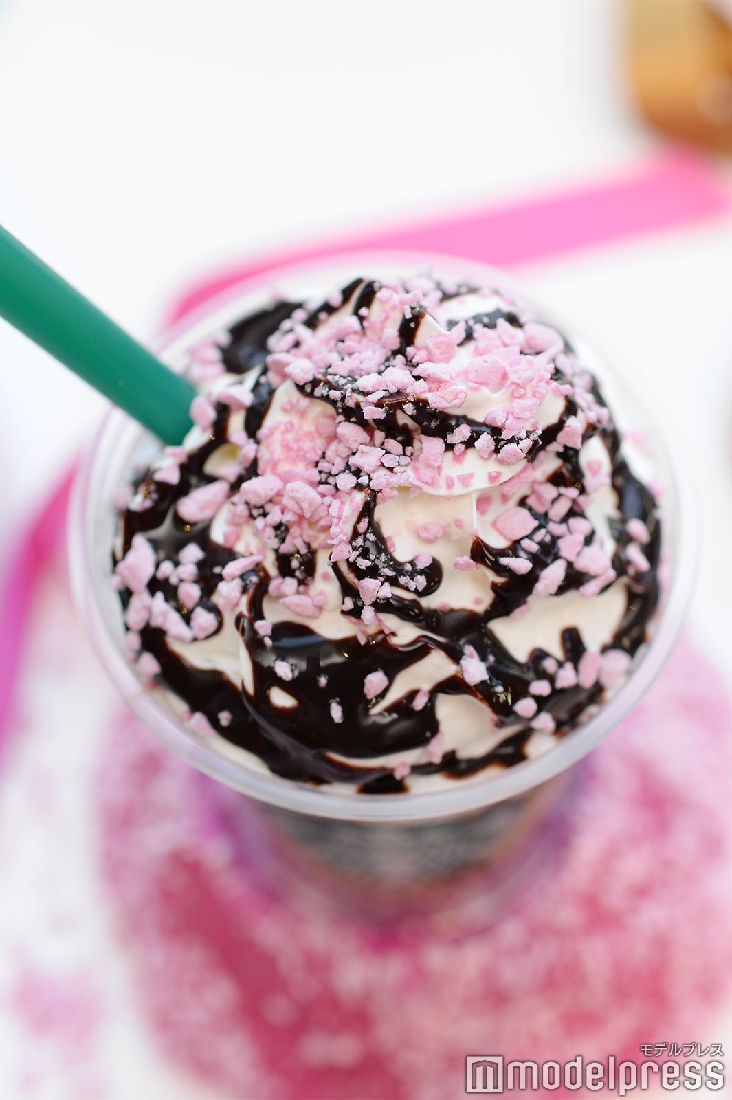 ロマンティック カスタマニア フラペチーノ （C）モデルプレス