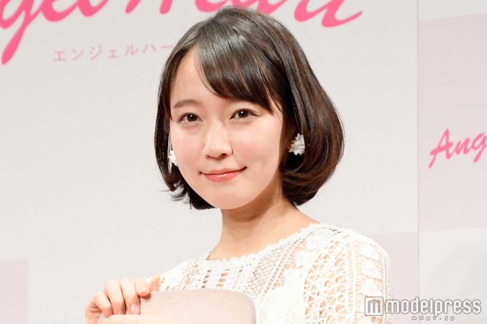 吉岡 里帆 チーク 人気