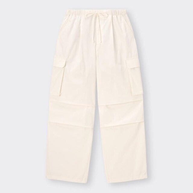 GU　大バズりパンツ　細見え　パラシュートカーゴパンツ