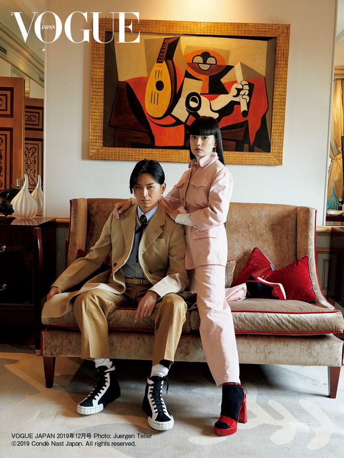 松田翔太&秋元梢/VOGUE JAPAN 2019年12月号 Photo:Juergen Teller(C)2019 Conde Nast Japan. All rights reserved.
