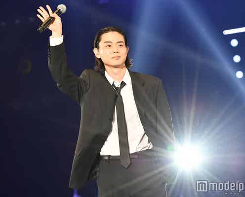 菅田将暉のサプライズ登場に会場揺れた!TGC初歌唱で“帝一メンバー愛”も<TGC2017A/W>