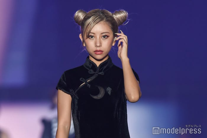 華(C)モデルプレス