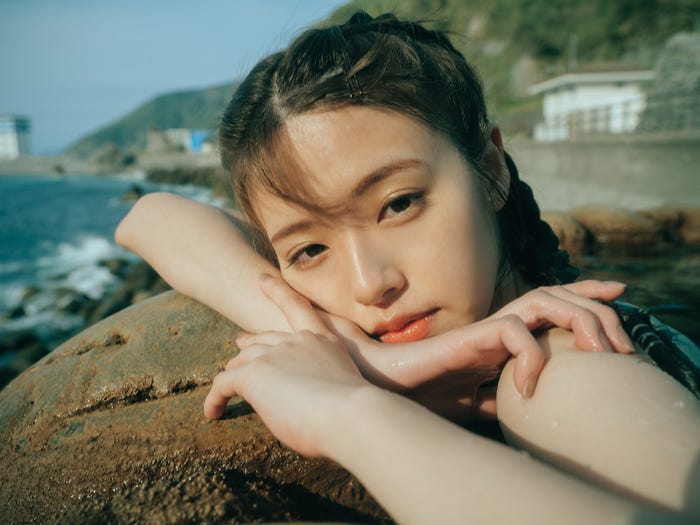 鈴木ゆうか1st写真集「ゆうペース」/撮影:神戸健太郎