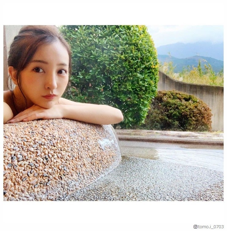 板野友美、入浴ショット披露にファン悶絶「ドキドキ」「セクシー」