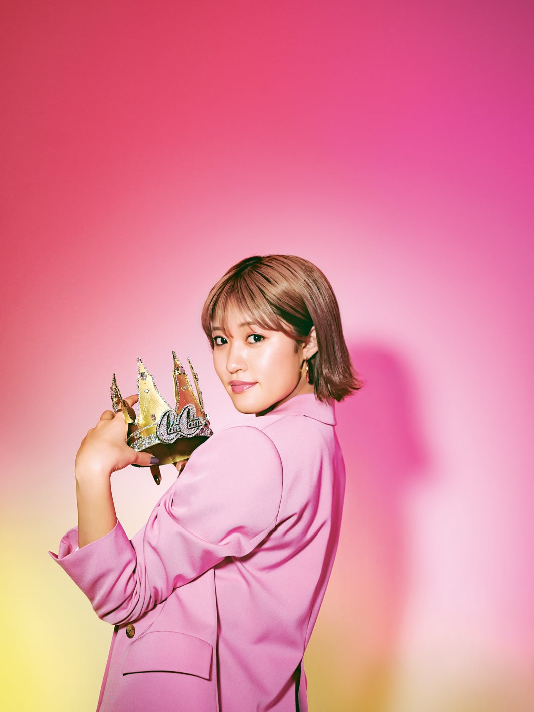 王林、年間番組出演数150本以上で“今年最もバズッたタレント”の称号「県知事になって青森を盛り上げたい」＜CanCam Buzz Award 2022＞