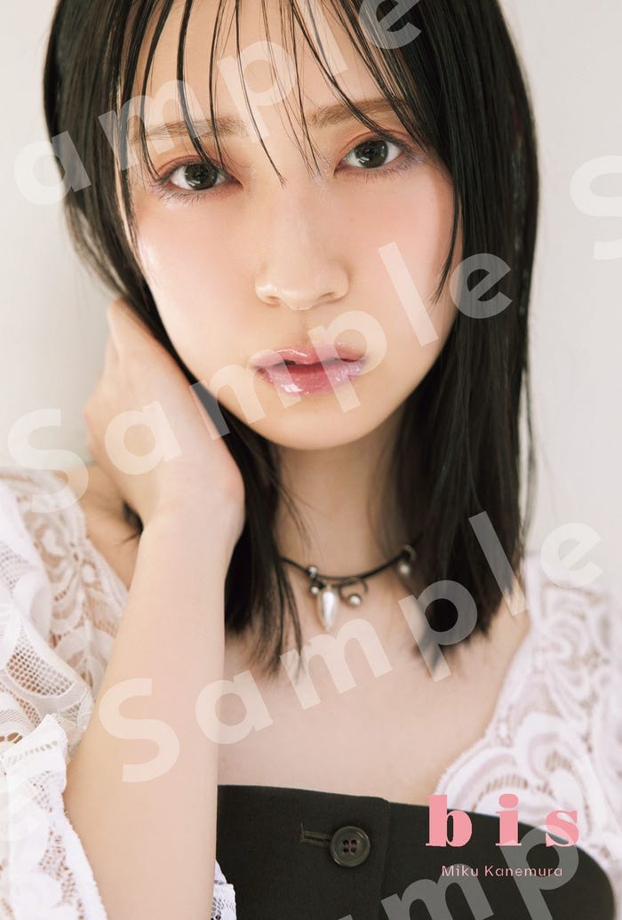 金村美玖:セブンネットショッピング限定購入特典ポストカード(提供写真)