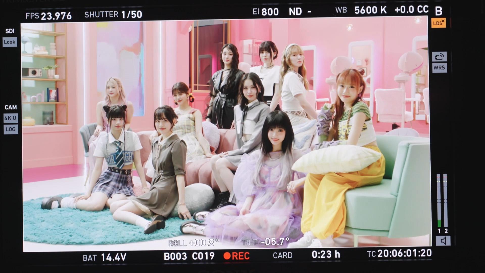 ME:I「ホットペッパービューティー」新WebCMより（提供写真）