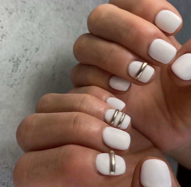 ホワイトネイル
