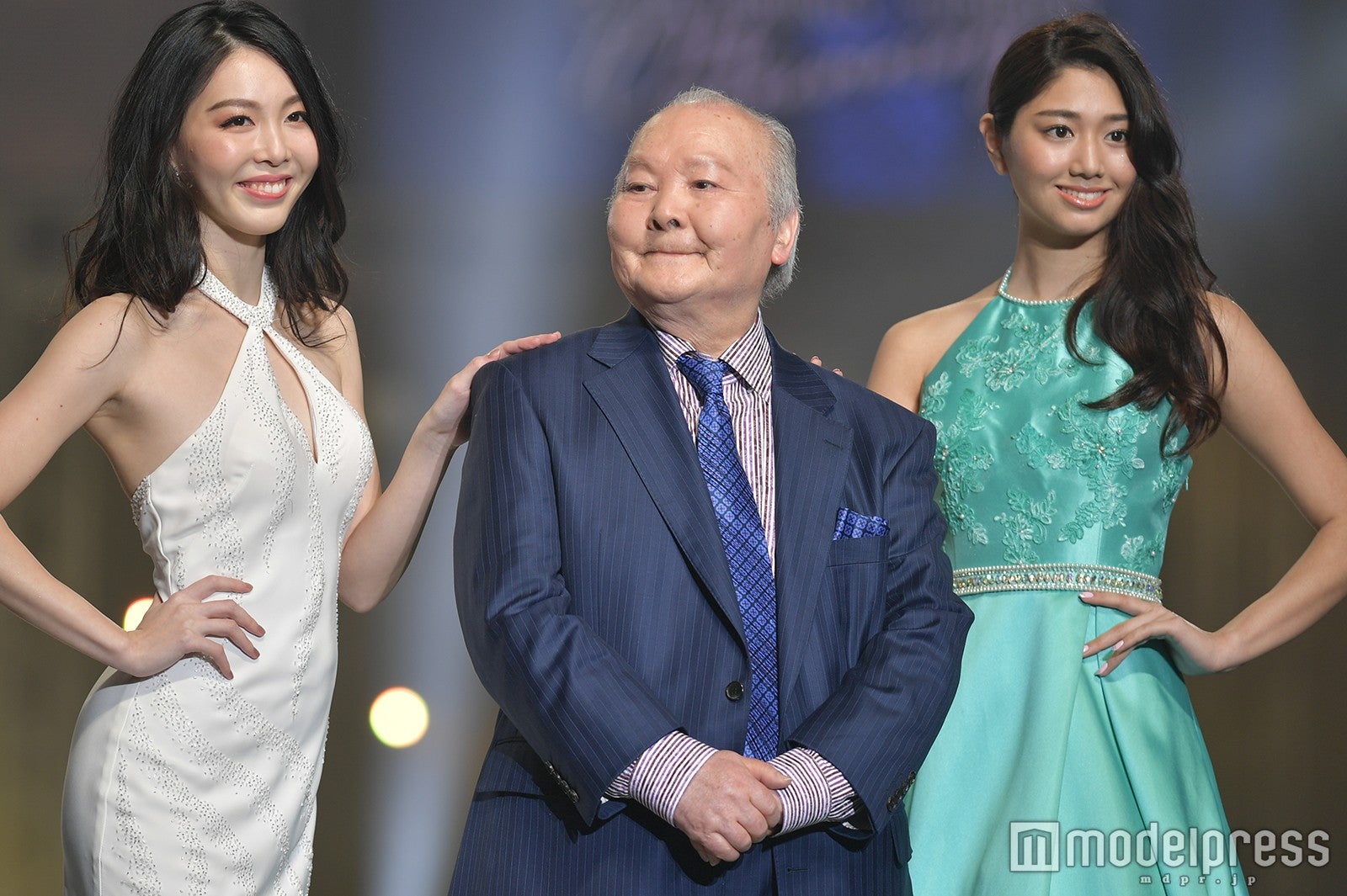 加藤一二三（中央）（C）モデルプレス