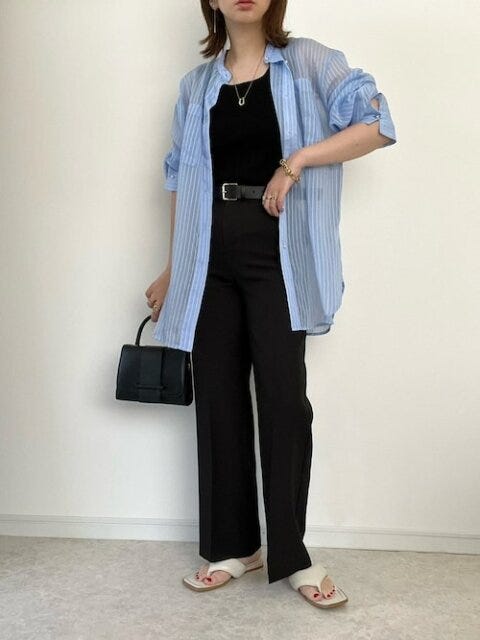 シアーシャツ　コーデ　夏