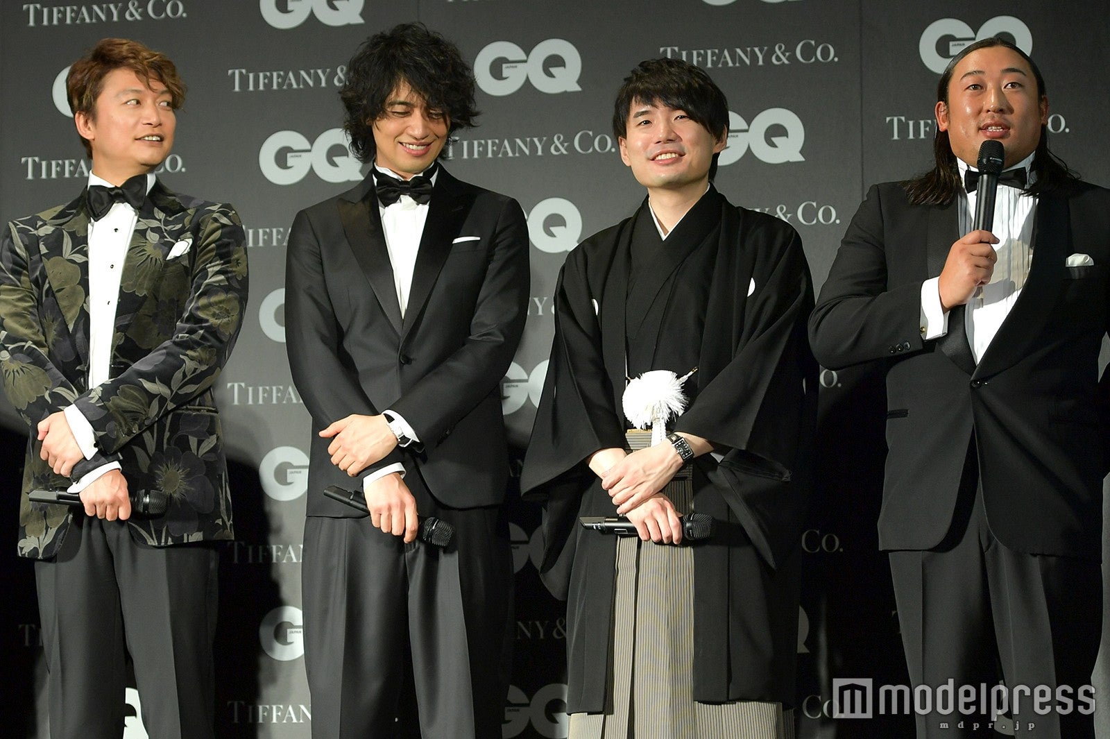 香取慎吾、斎藤工、佐藤天彦、秋山竜次（C）モデルプレス