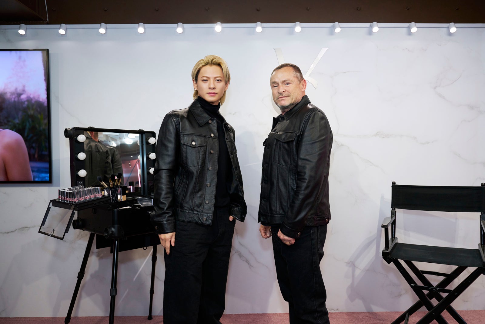 （左）平野紫耀（C）YSL BEAUTY