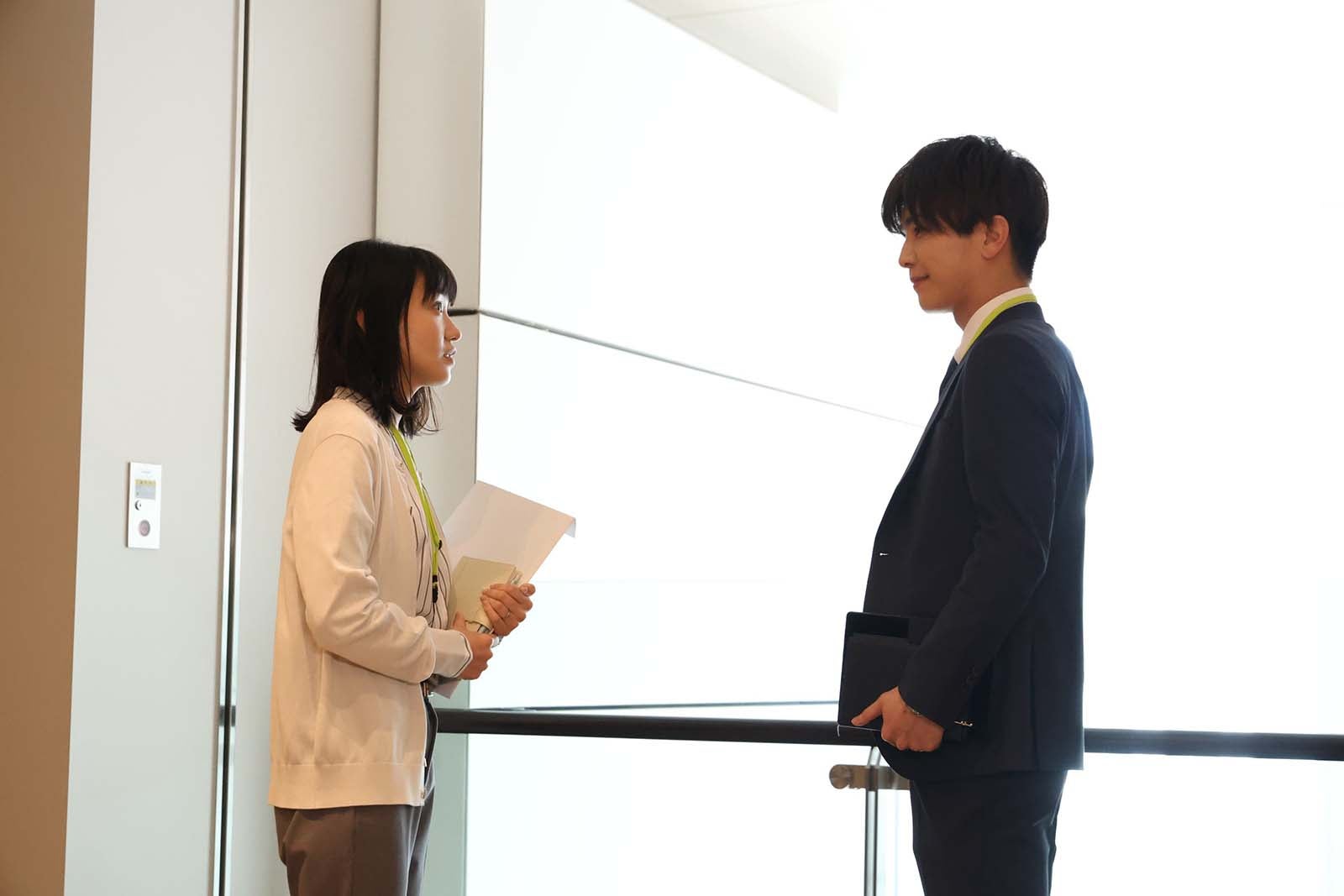 奈緒、岩田剛典「あなたがしてくれなくても」第3話より（C）フジテレビ