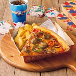 ミートボール・ピッツァ 25周年コースターセット 販売場所:ルイズN.Y. ピザパーラー/画像提供:ユニバーサル・スタジオ・ジャパン