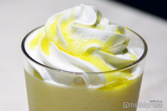 洋なし 生キャラメル フラペチーノ(C)モデルプレス