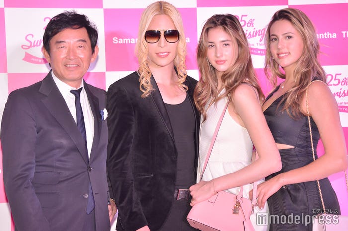 石田純一、ローランド、ソフィア・スタローン、スカーレット・スタローン(C)モデルプレス