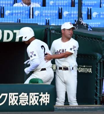逆転負けの東筑 山下監督「相手が一枚も二枚も上手だった」神村学園の強さに言及 先頭弾の平山は涙「勝ちたかったのが一番」
