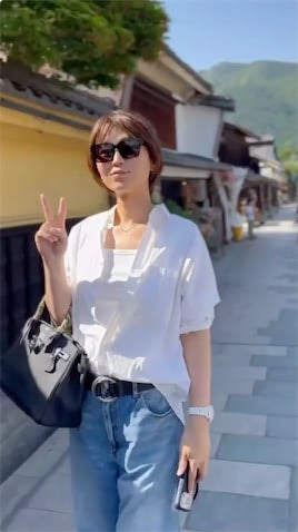 氷川きよし、爽やか白シャツコーデで上田を散策「絵になりますね」と反響続々