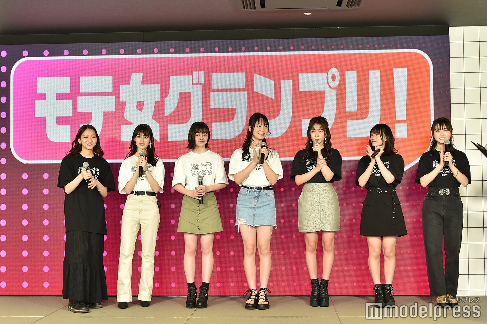 杉本愛里、木内舞留、瀬戸琴楓、大友樹乃、山本彩加、上西怜、梅山恋和 （C）モデルプレス