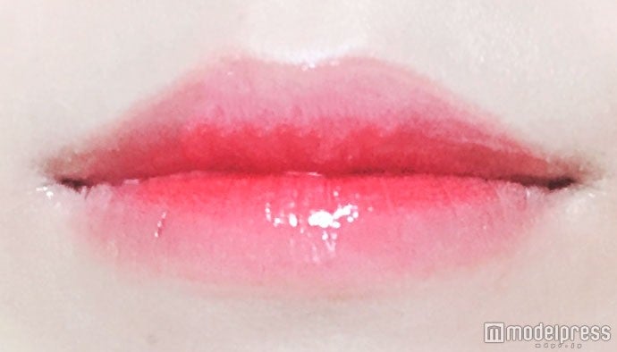 イエローグロスで自然なツヤ感をGET／写真：onoaki（C）モデルプレス