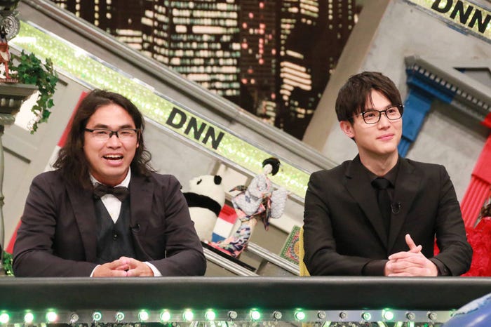 中岡創一、中川大志(C)フジテレビ