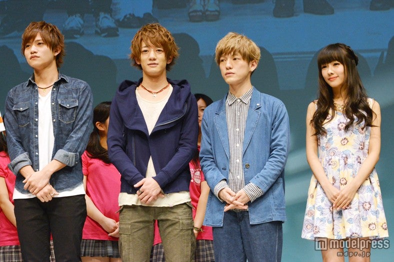 左から：藤田富、大倉士門、こんどうようぢ。、前田希美