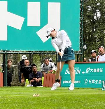 ゴルフ ニトリ・レディースが一時中断 北海道組が奮闘も