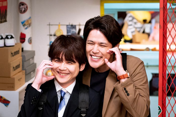 梶裕貴、宮野真守 「君の花になる」第3話より(C)TBS