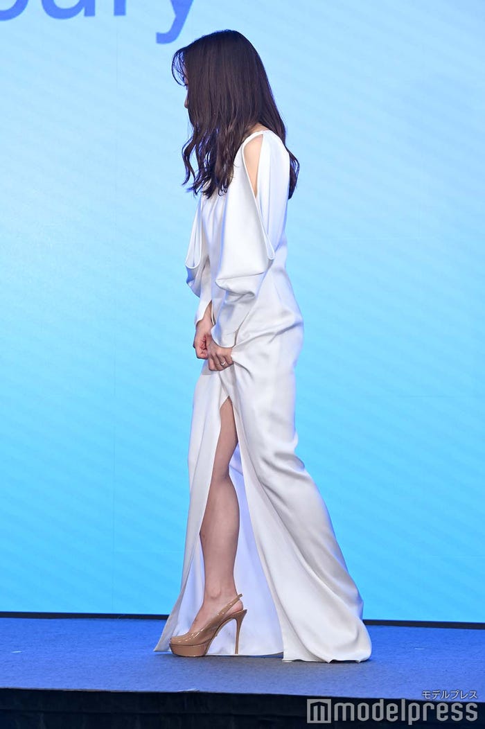 板野友美 (C)モデルプレス