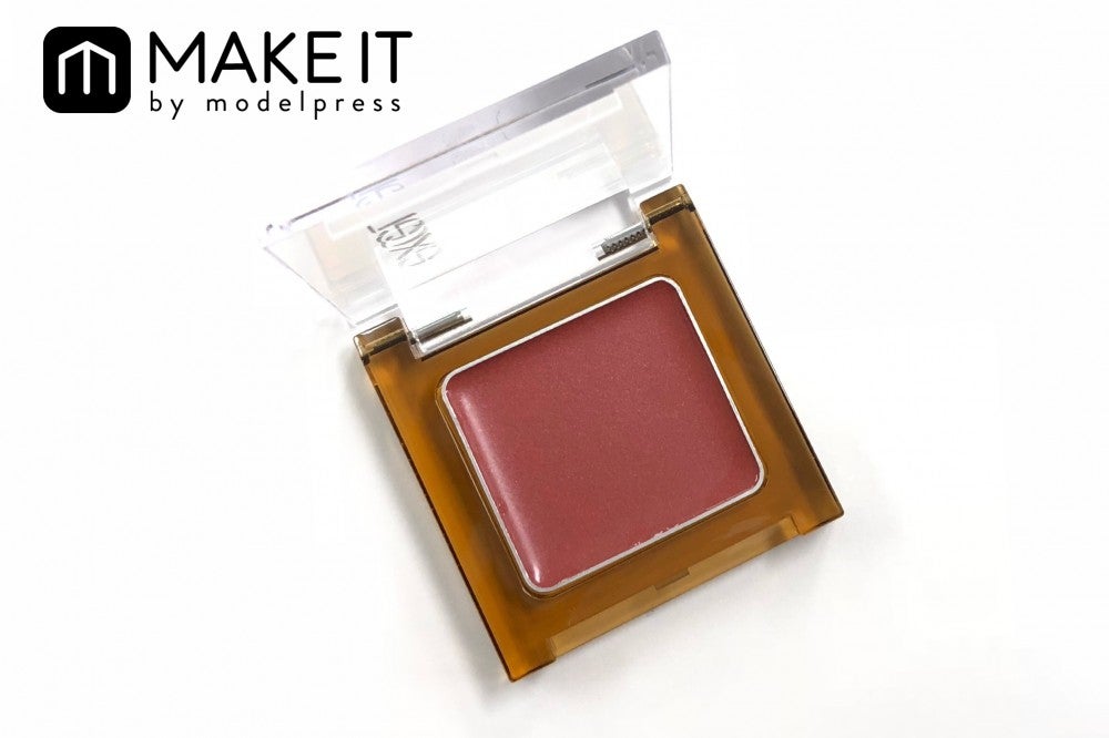 エクセル／イルミクチュールシャドウ／IC08 スパイシーキス／1,000円（税抜） (C)メイクイット