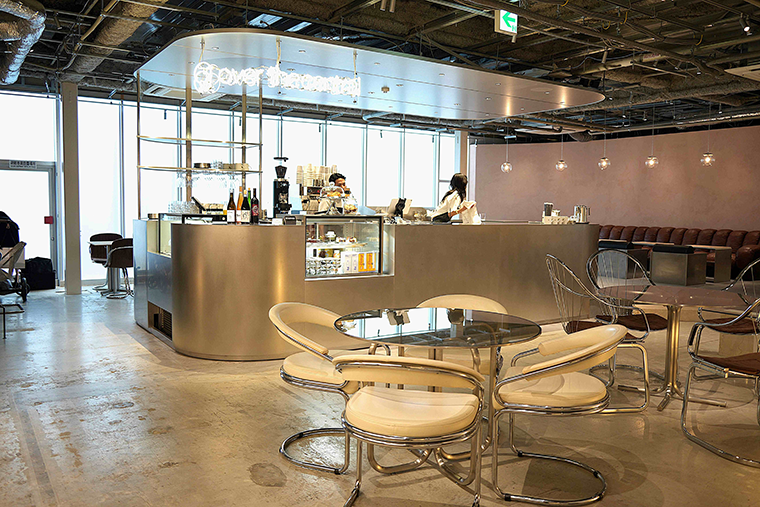 プレイ・プロダクト・スタジオ 衣食住複合型カフェ「オーバーザセントラル」を開設