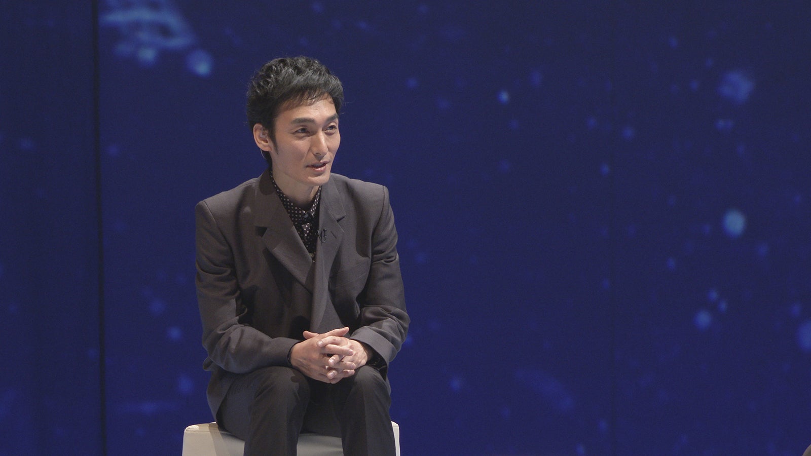 草なぎ剛（C）NHK