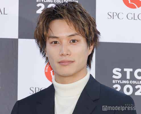 鈴木伸之、7〜8年ジム行かず 2024年に向けて「筋肉をでかくしたい」<ベスト スタイリング アワード 2023>