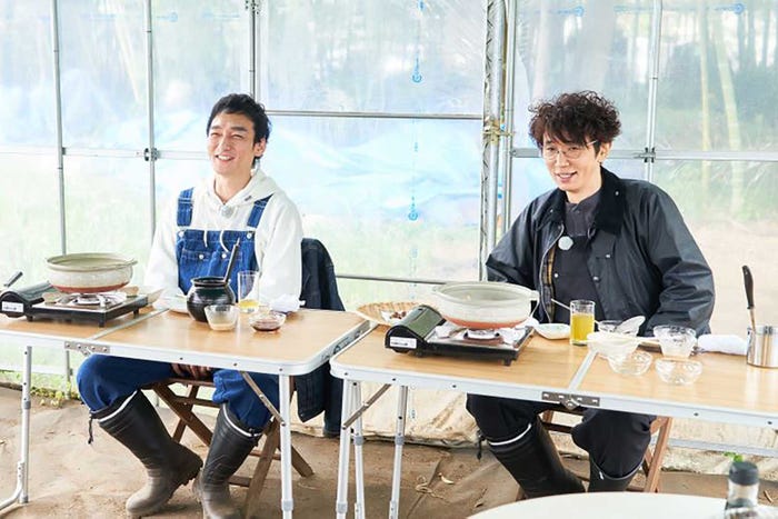 草なぎ剛、ユースケ・サンタマリア (C)なぎスケ!製作委員会