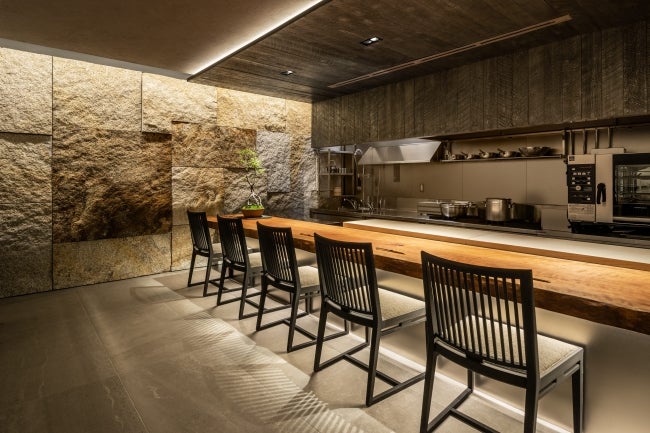 「q」内装／画像提供：Kiraku