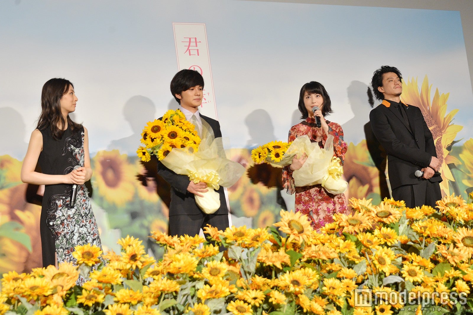 北川景子、北村匠海、浜辺美波、小栗旬（C）モデルプレス